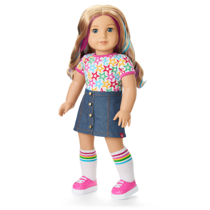 Truly Me™ 18-inch Doll #110 with wavy blonde hair
