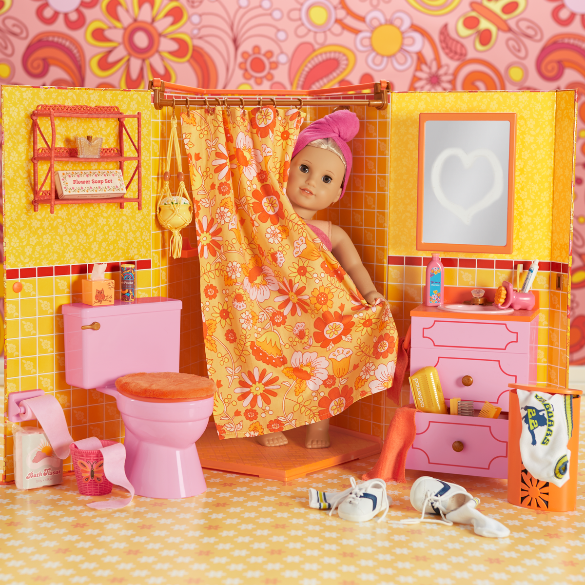 Julie's™ Groovy Bathroom for 18-inch Dolls (Historical Characters)