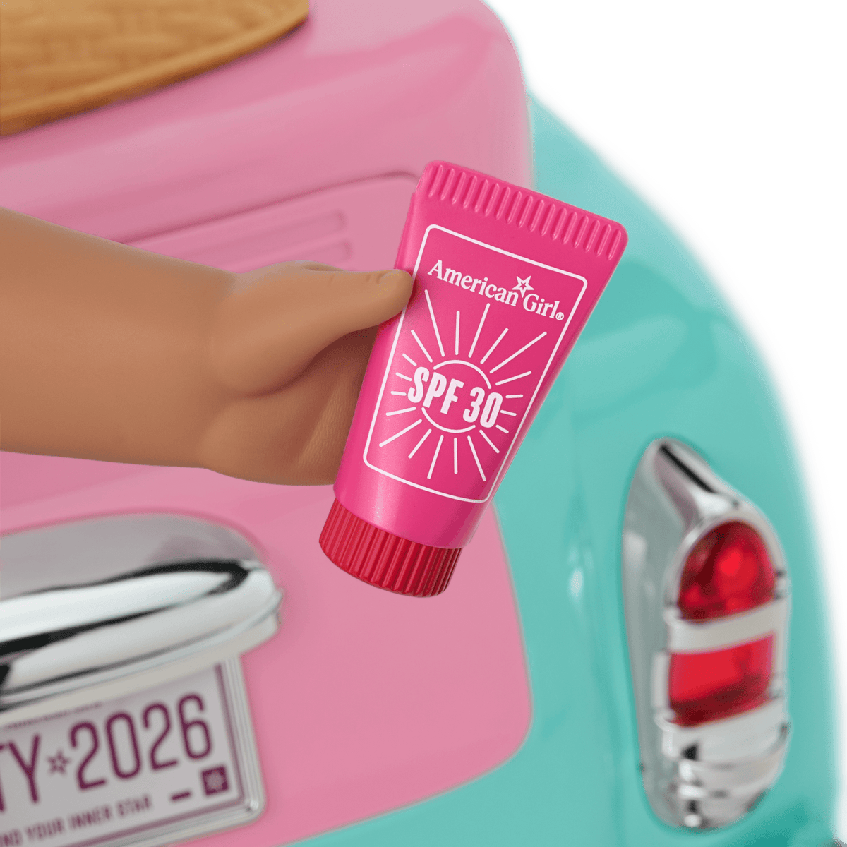 Raquel's™ Seaside Car for 18-inch Dolls (Girl of the Year™ 2026)