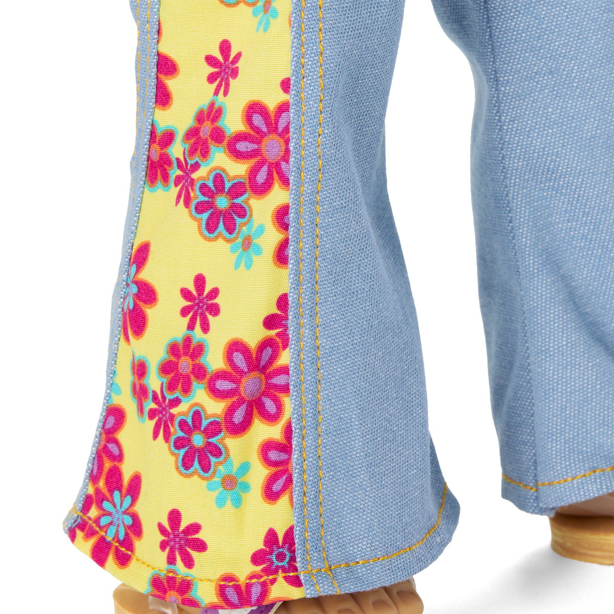 Julie™ 18-inch Doll & Journal (Historical Characters)